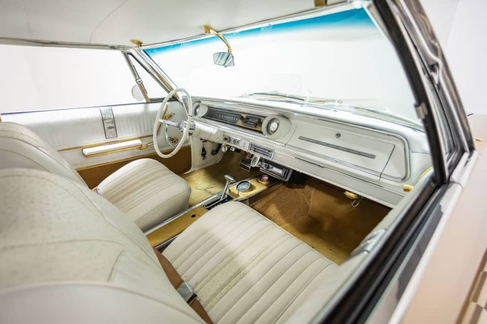 1965 Chevrolet impala - Image 17