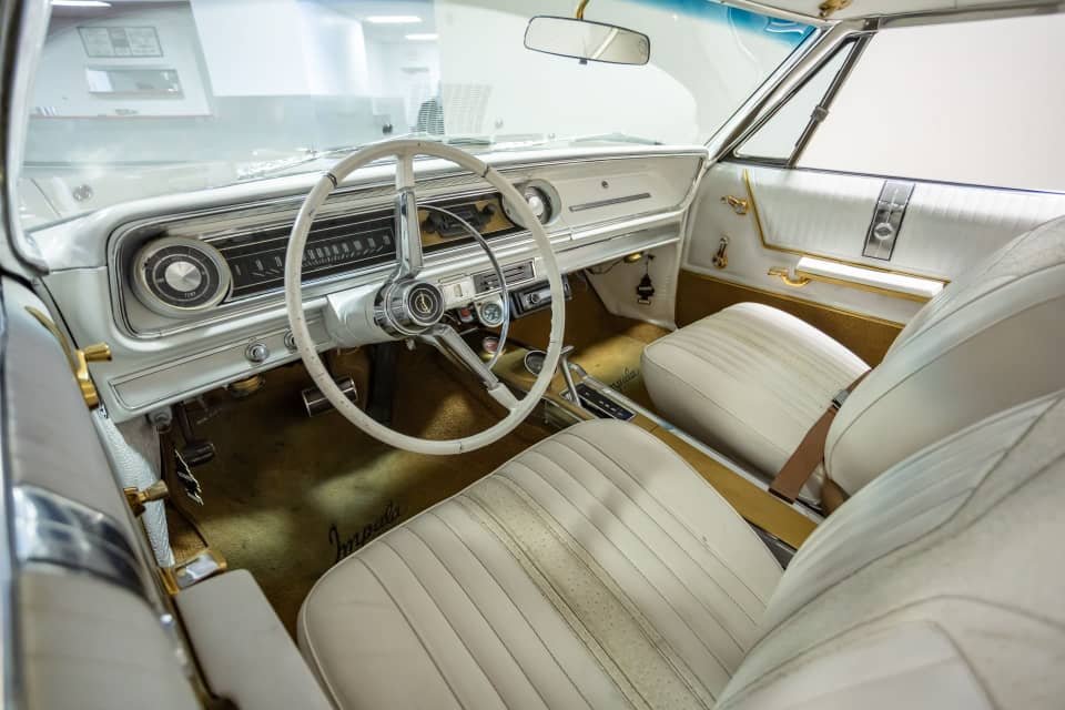 1965 Chevrolet impala - Image 11